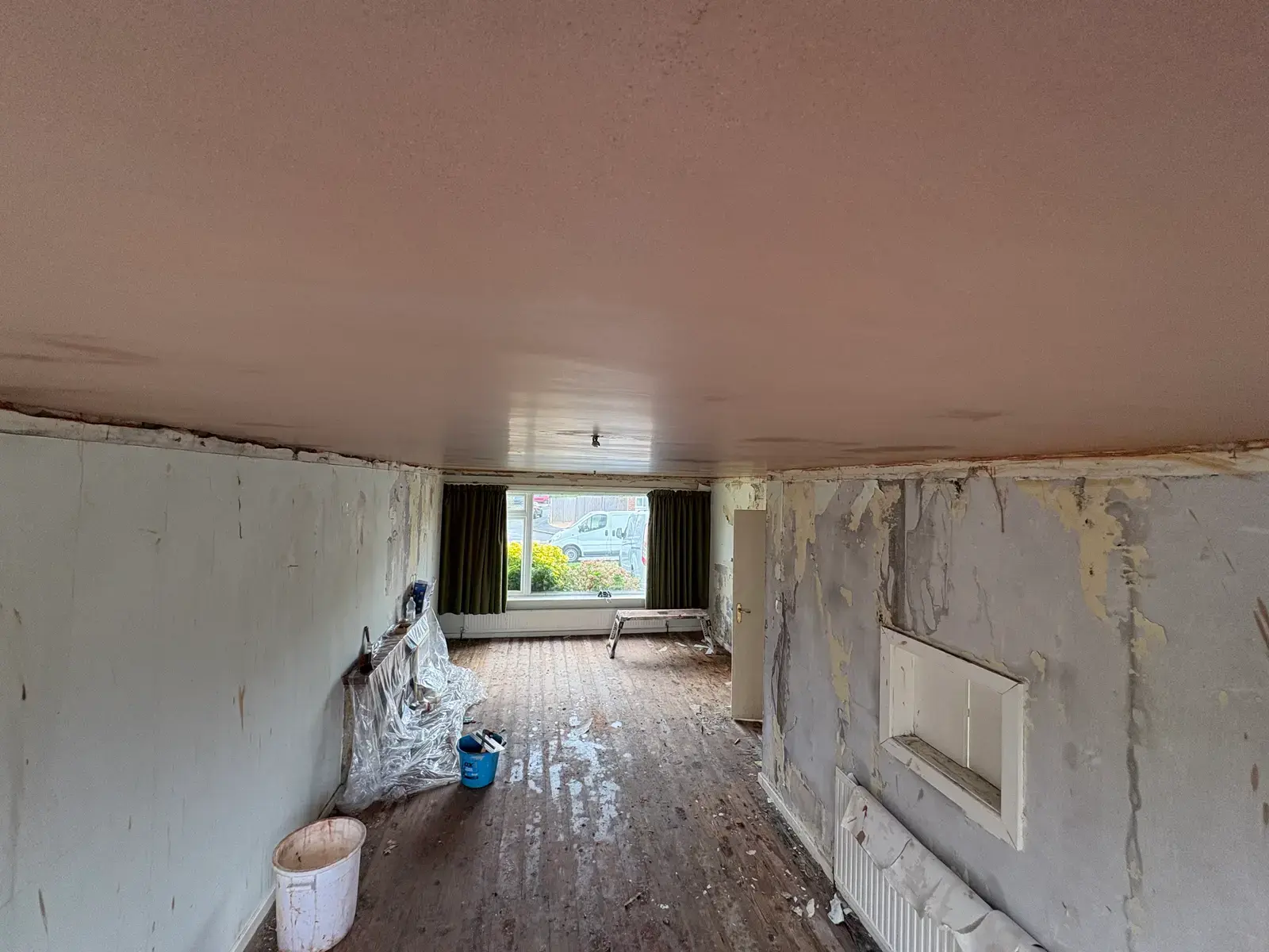 Smooth ceiling after artex removal